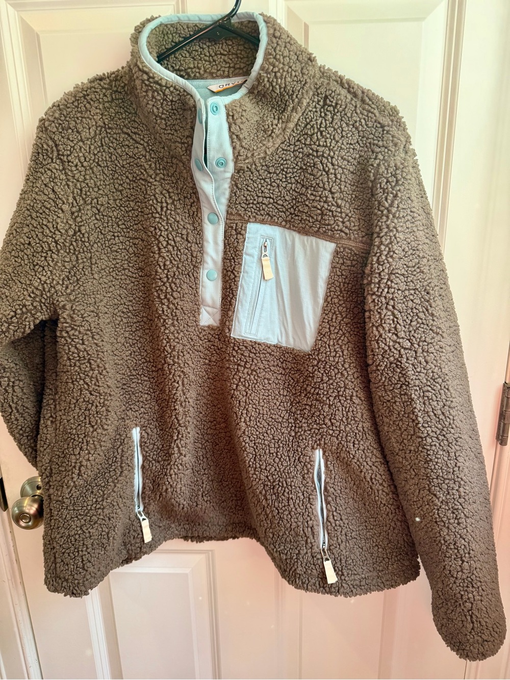 Orvis women’s Teddy Fleece Pullover Jacket in Brown with Baby Blue Trim